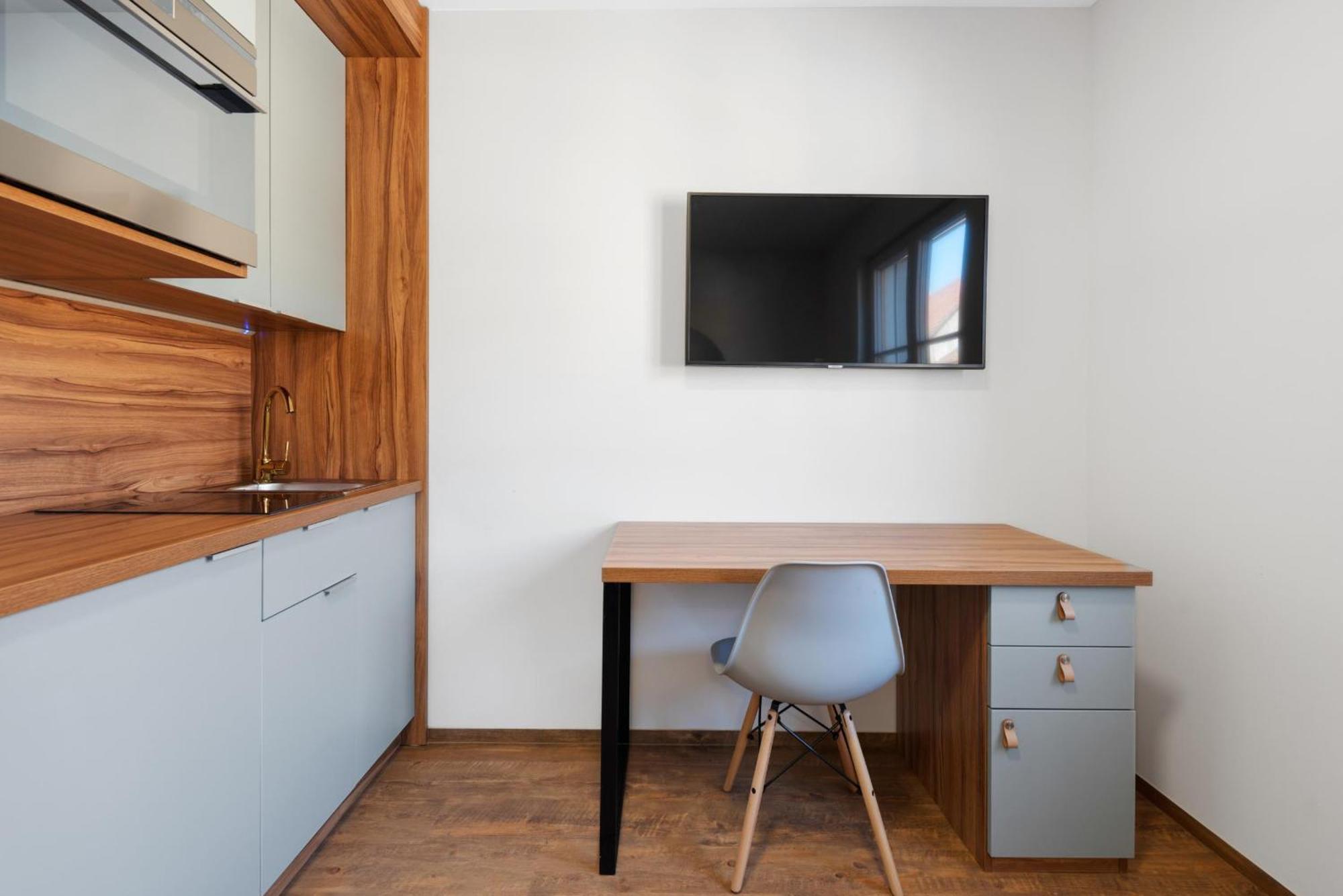 Schickes All-Inklusive Apartmentzimmer By Resida Asset Gmbh Brunn am Gebirge Dış mekan fotoğraf